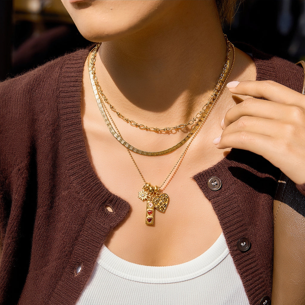 Aura Daisy & Heart Charm Necklace Set - 18K Gold PVD Waterproof