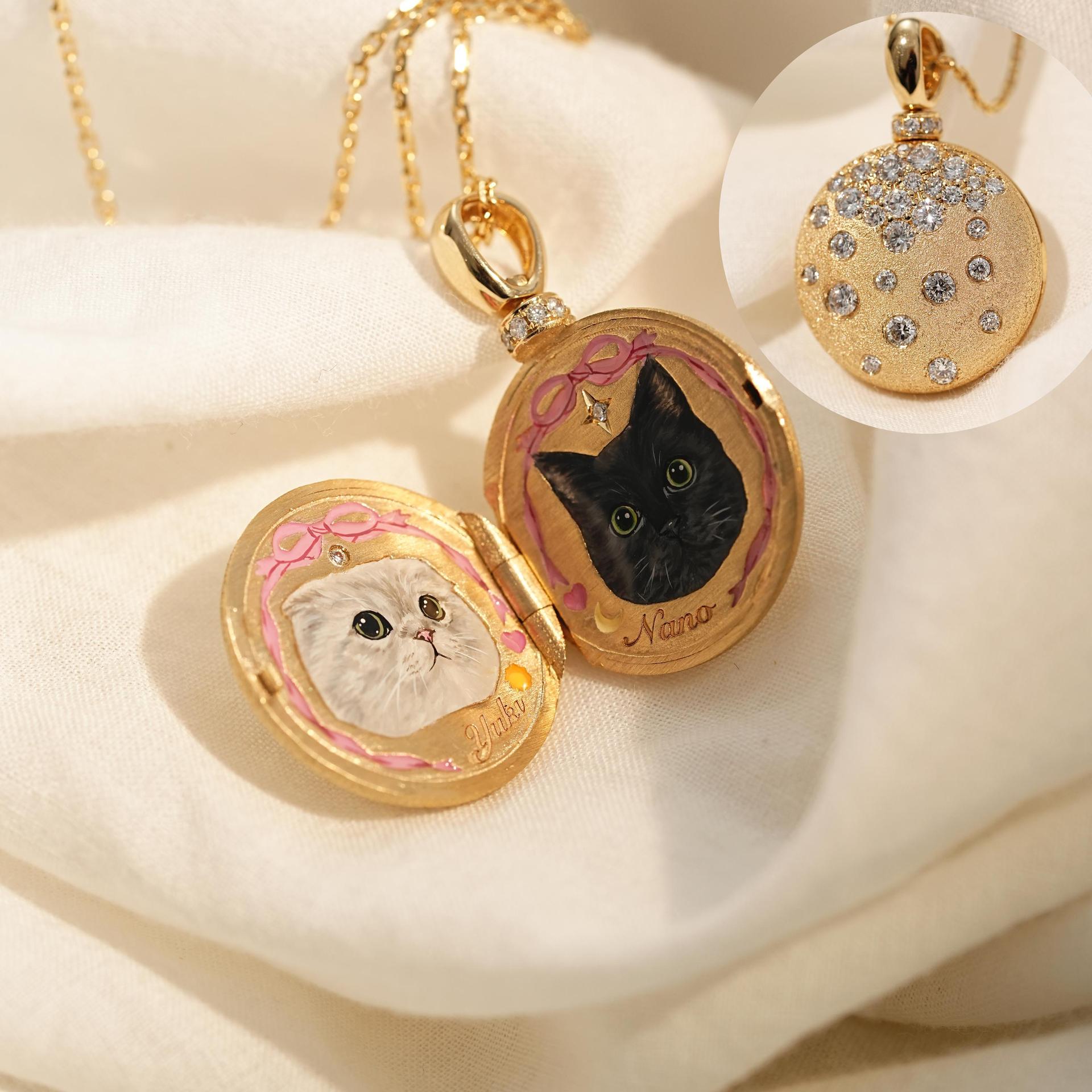 Custom Pet Portrait Locket Necklace | Personalized Moon & Stars Memorial Keepsake Jewelry for Pet Fur or Photo